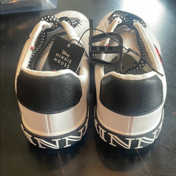 Disney White and Black Sneakers with Minnie Mouse Design women’s size 8 new - Picture 5 of 6